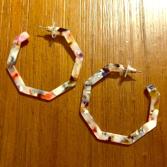 Tortoise Acetate Geometric Multicolor Earrings - Picture 2 of 6